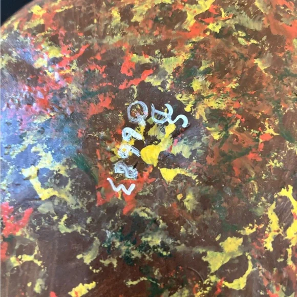 Handcrafted Gourd Bowl Folk Art - Picture 4 of 4